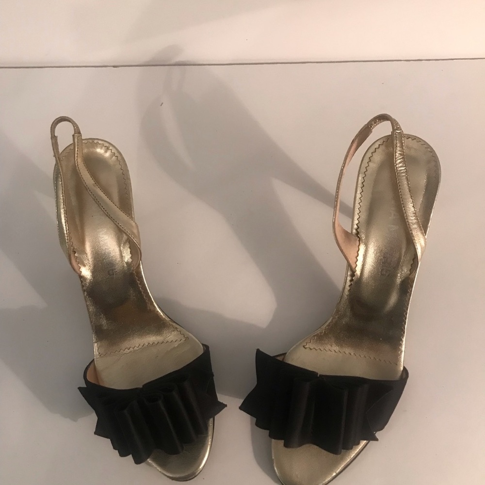 Olivia Morris gold sling-backs with black bow, 39